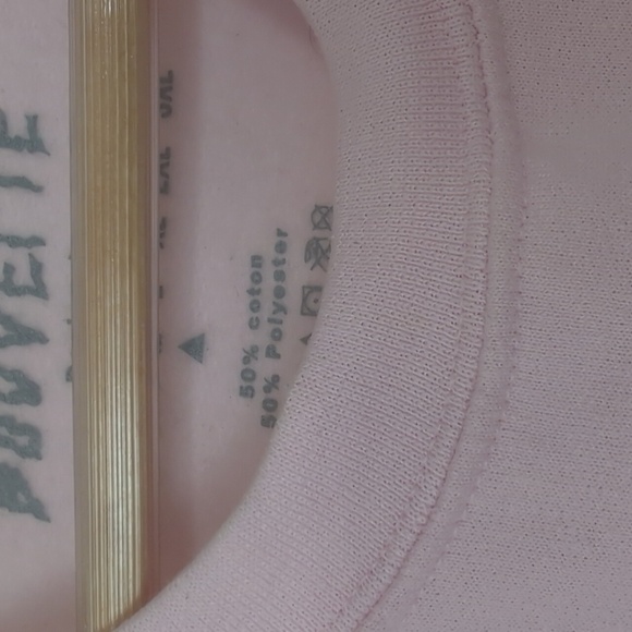 PINK CREW NECK SWEATER SIZE MEDIUM - Picture 4 of 4